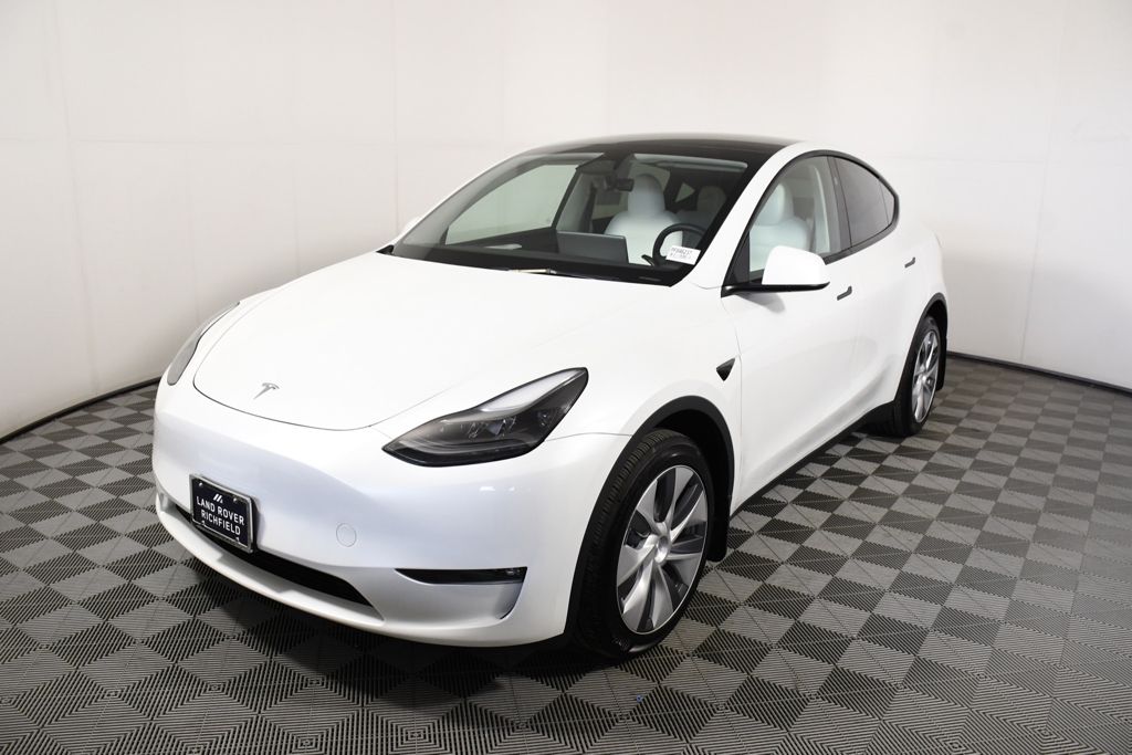 Pearl White Multi-Coat 2023 Tesla Model Y Long Range AWD SUV / Crossover All-Wheel Drive 1-Speed Automatic