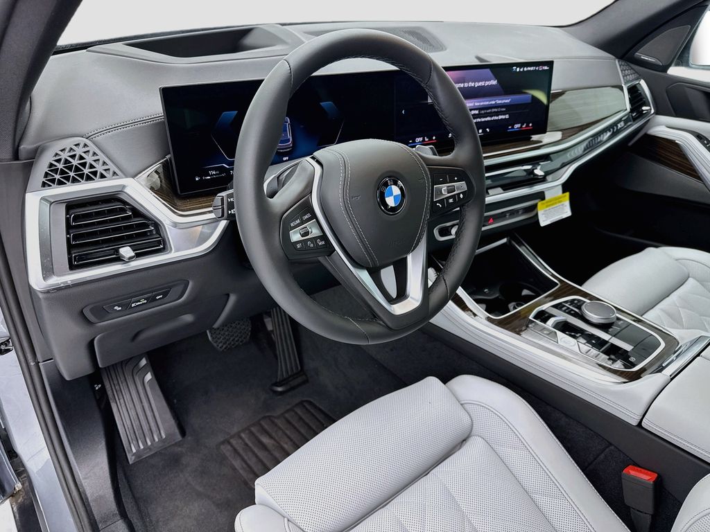 Thumbnail: 2026 BMW X5 - 9
