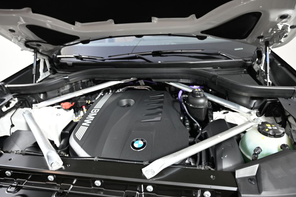 Thumbnail: 2026 BMW X5 - 27