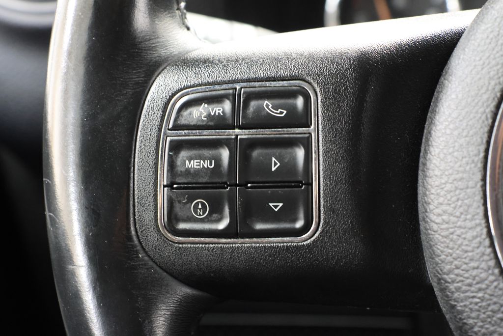 Thumbnail: 2013 Jeep Wrangler - 16