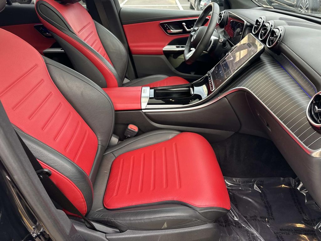 Thumbnail: 2024 Mercedes-Benz GLC - 21