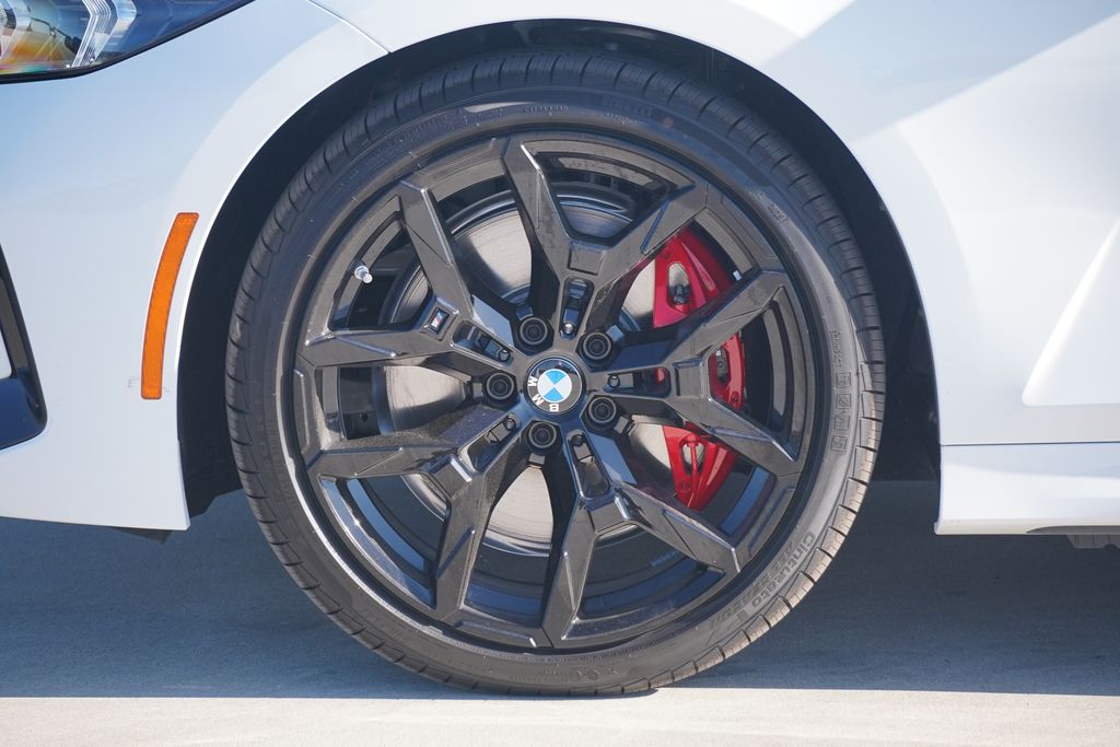 Thumbnail: 2026 BMW 3 Series - 5