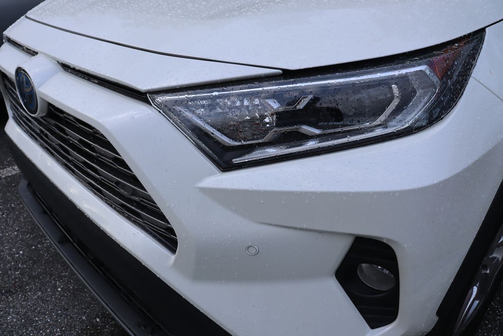 2020 Toyota RAV4 Limited 3