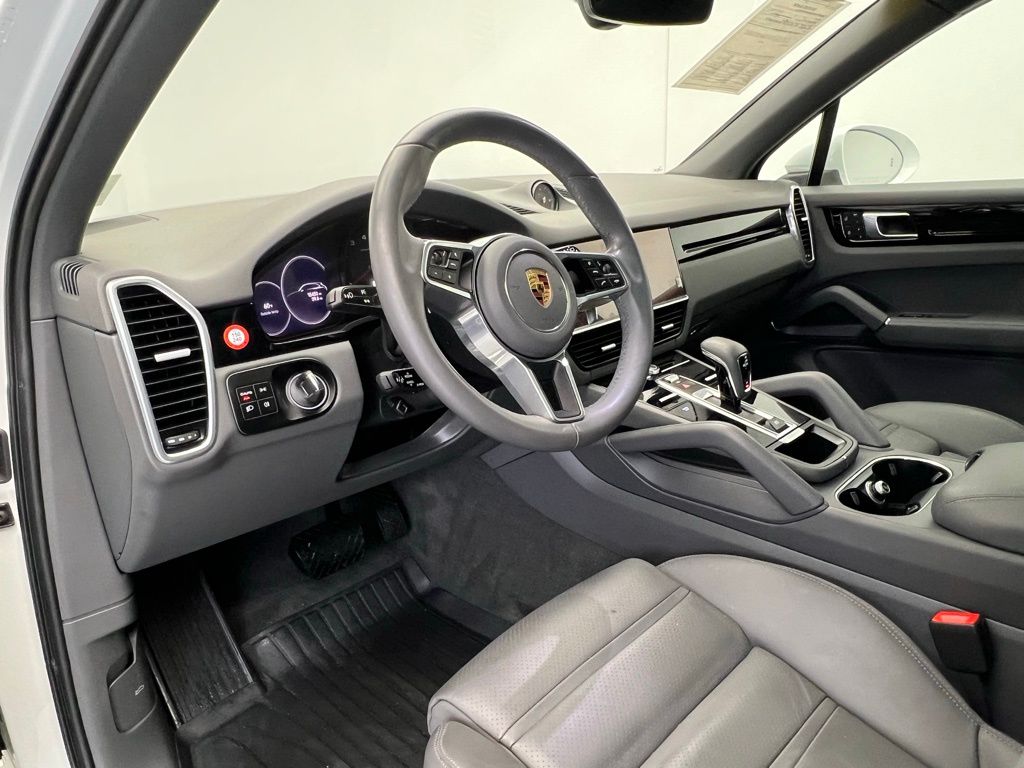Thumbnail: 2023 Porsche Cayenne - 4
