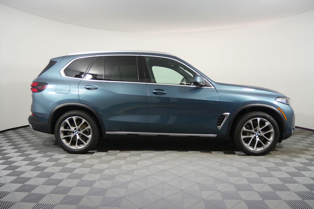 Thumbnail: 2024 BMW X5 - 2
