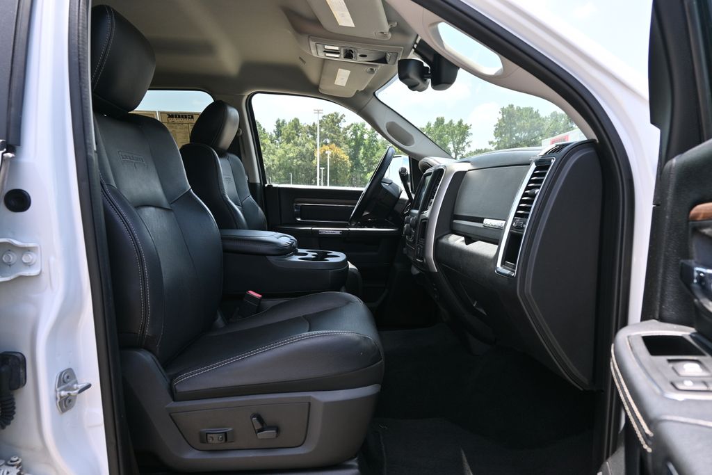 2017 Ram 2500 Laramie White at Autostrade
