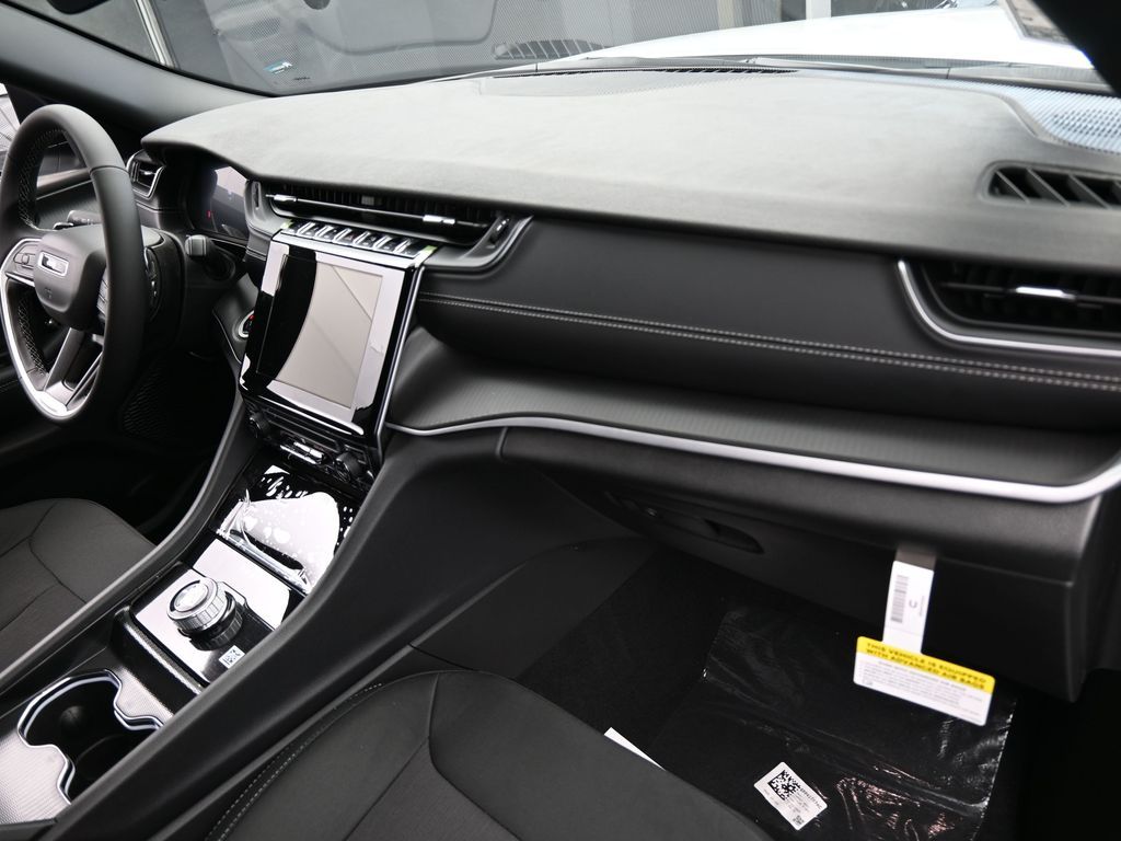 Used 2025 Bright White Clearcoat Jeep Laredo image 33