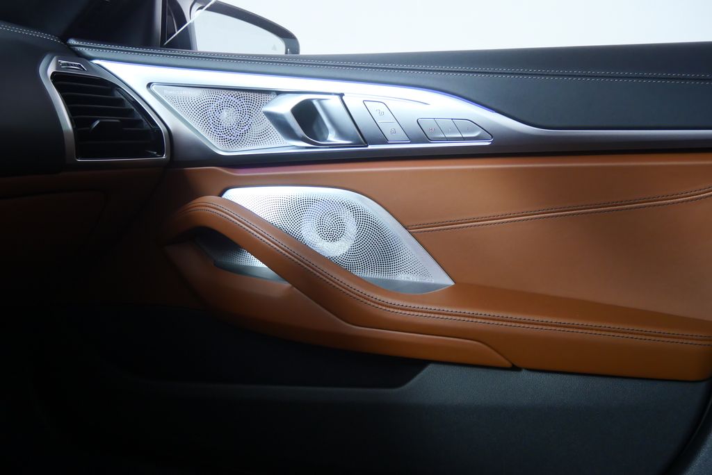Thumbnail: 2024 BMW 8 Series - 29