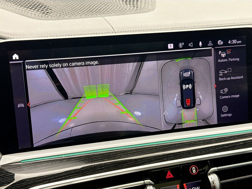 Thumbnail: 2021 BMW X7 - 15