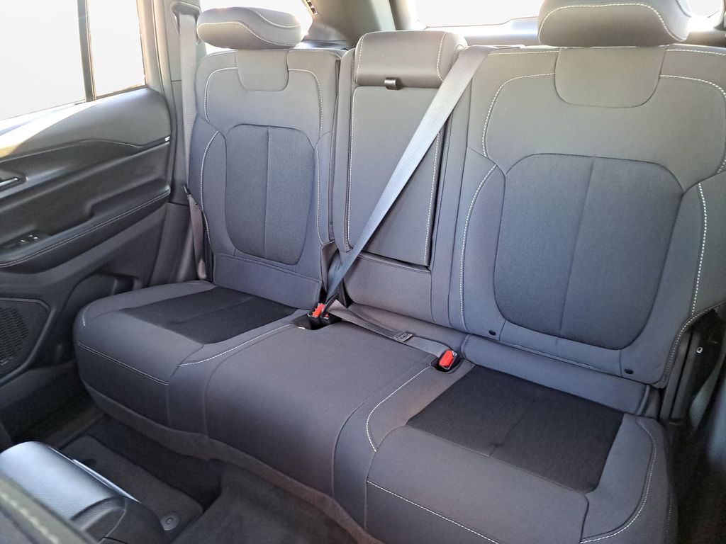 New Car 2025 Jeep Grand Cherokee  Laredo X For Sale Under $35,000 In Austin, Texas