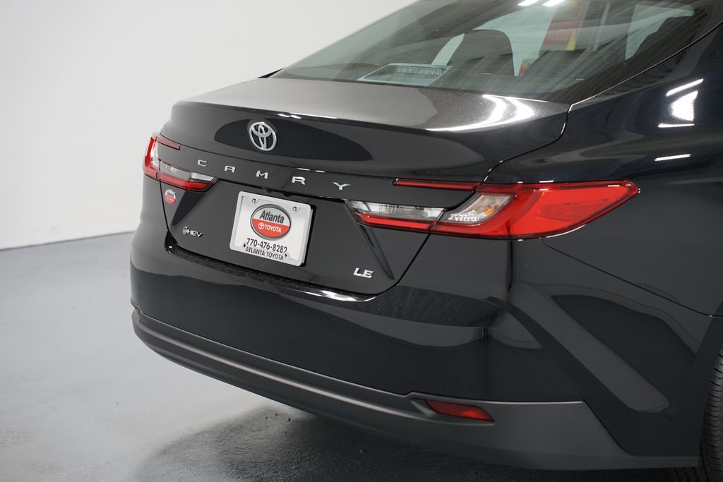Thumbnail: 2025 Toyota Camry - 9