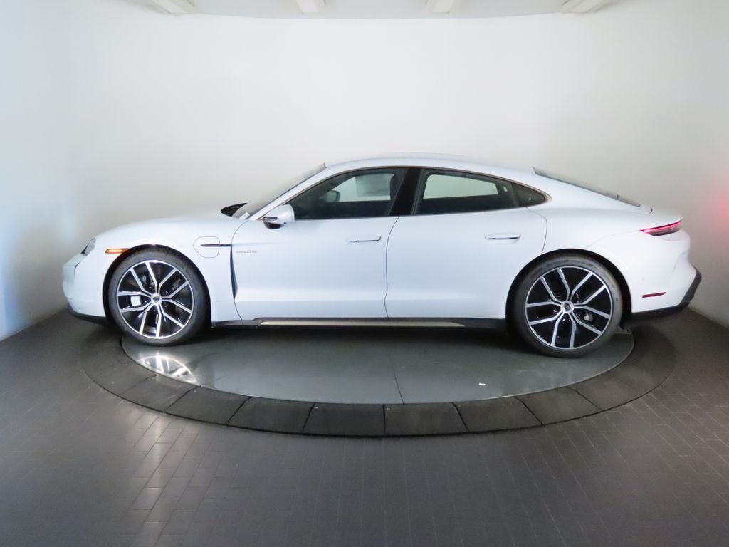 Thumbnail: 2026 Porsche Taycan - 2