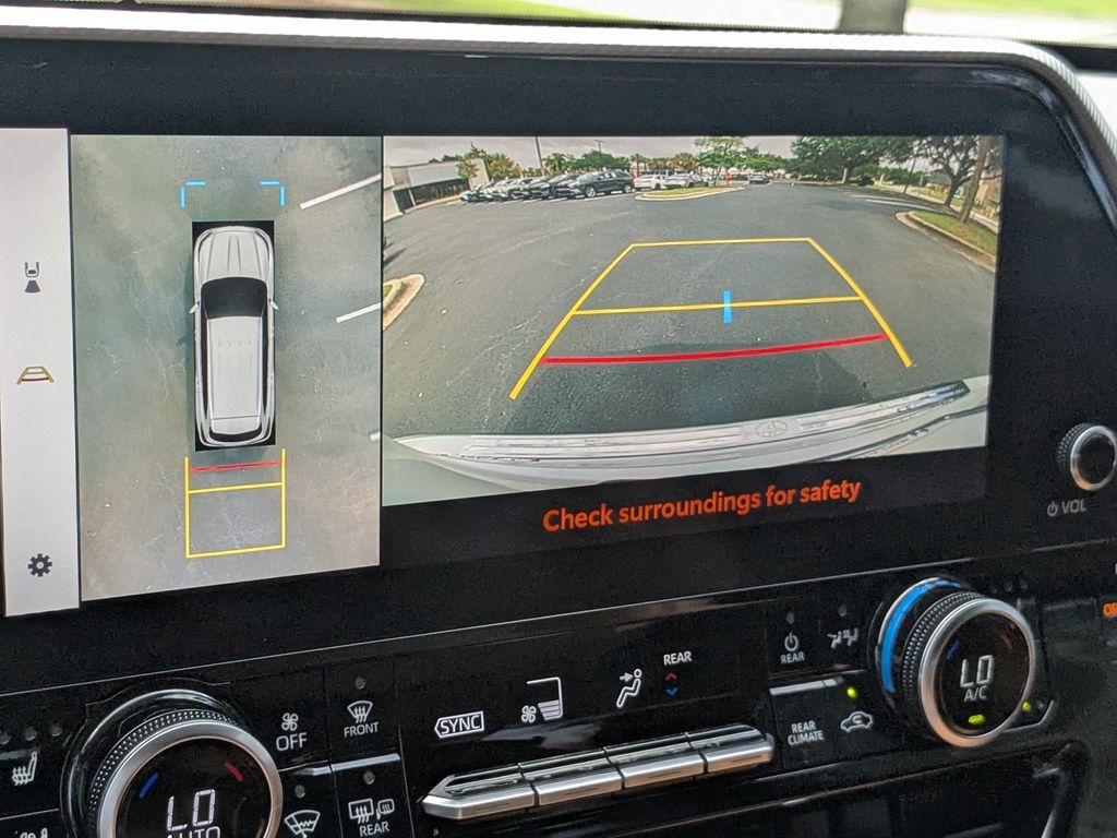 Used 2023 Toyota Highlander SUV