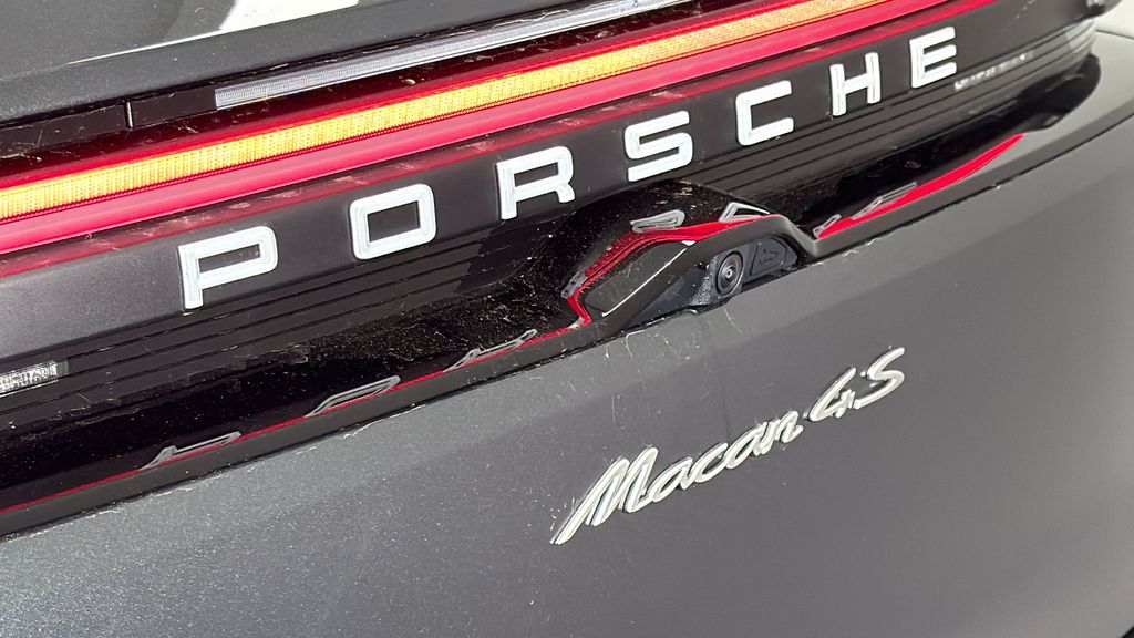 Thumbnail: 2025 Porsche Macan - 12