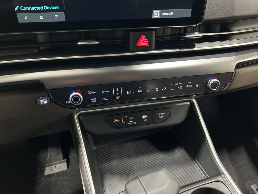 new 2026 Kia Carnival car, priced at $41,665
