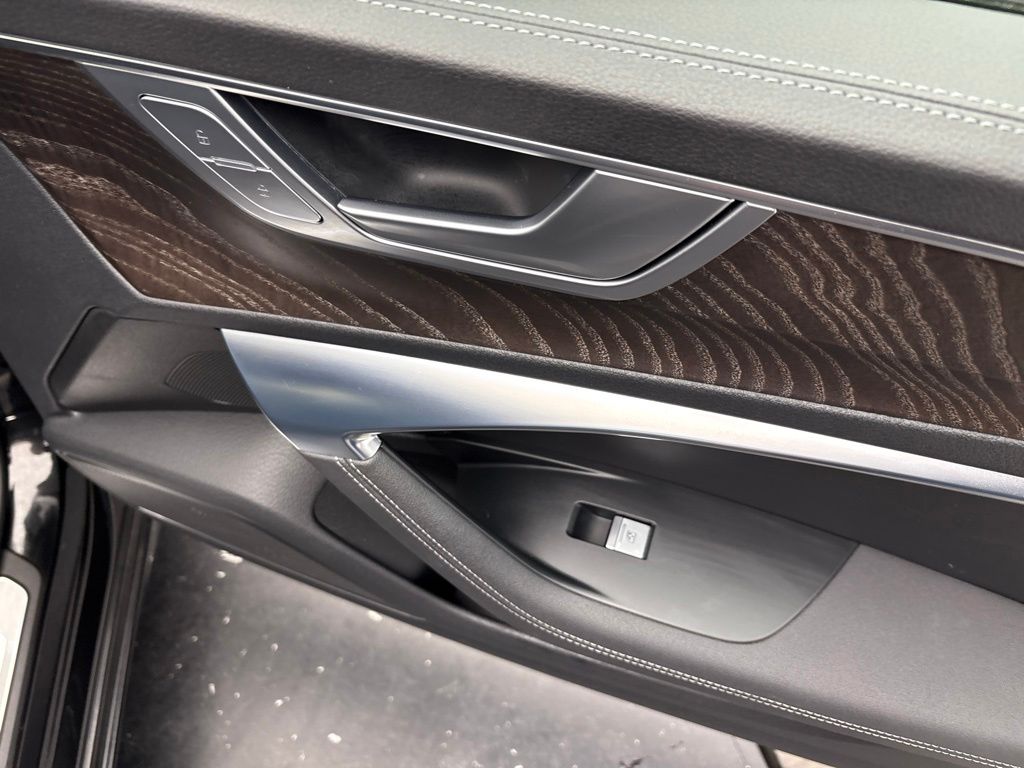 Thumbnail: 2021 Audi A6 - 25