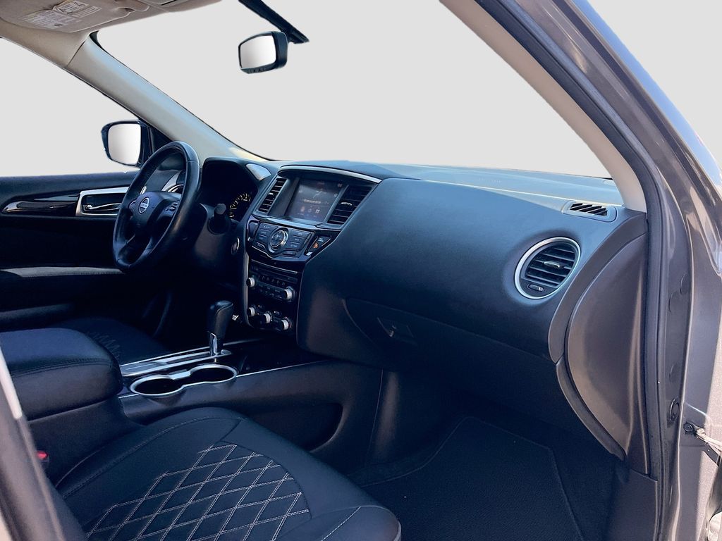 Used 2017 Gray Nissan SV image 28