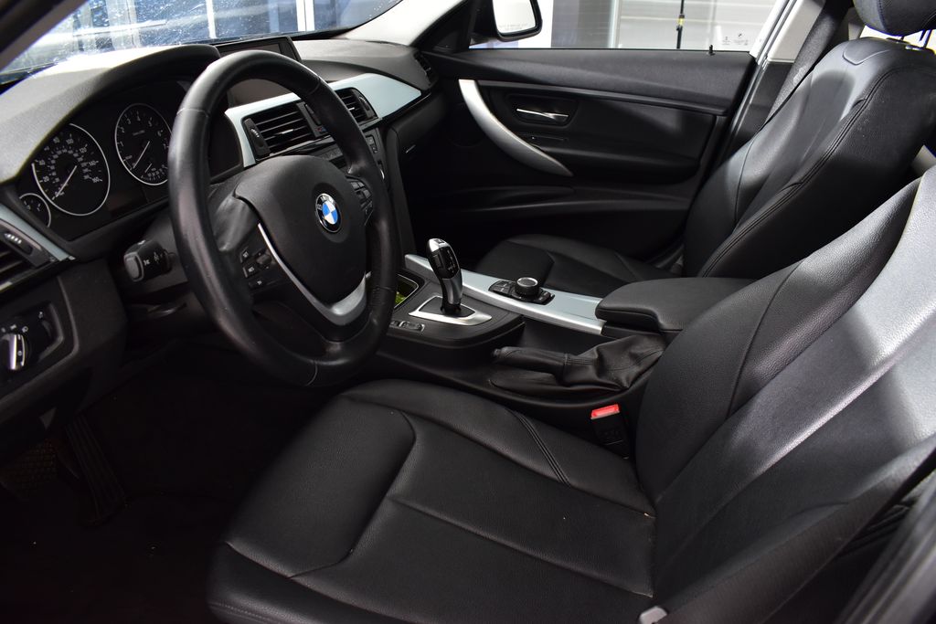 2015 BMW 3 Series 328i xDrive 10