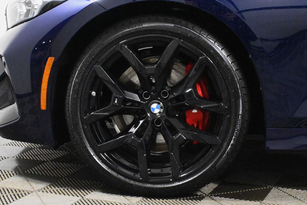 Thumbnail: 2026 BMW 3 Series - 12