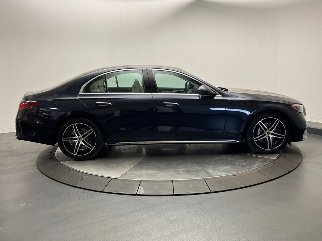 2025 Mercedes-Benz E-Class E 450 8