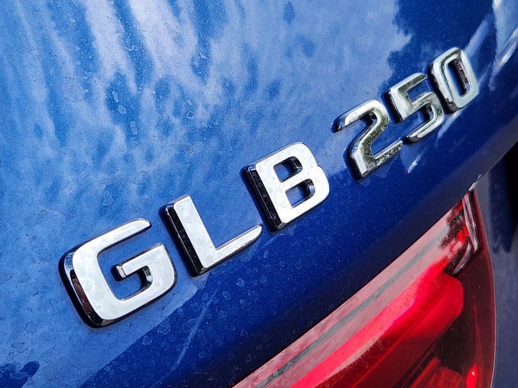 2024 Mercedes-Benz GLB GLB 250 12