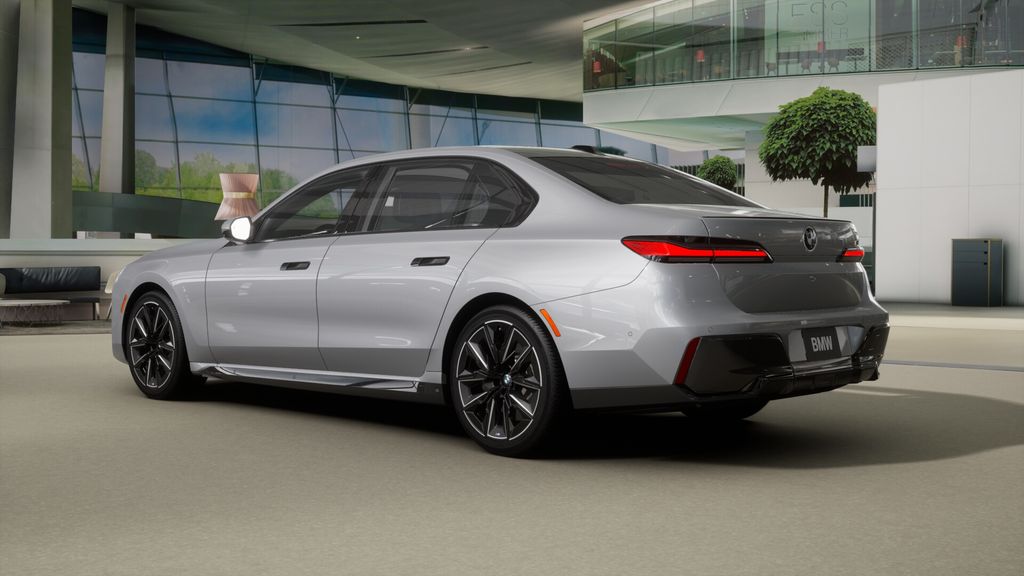 Thumbnail: 2026 BMW 7 Series - 26