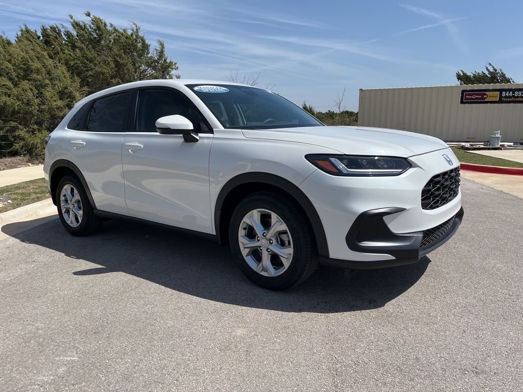 2025 Honda HR-V LX 2