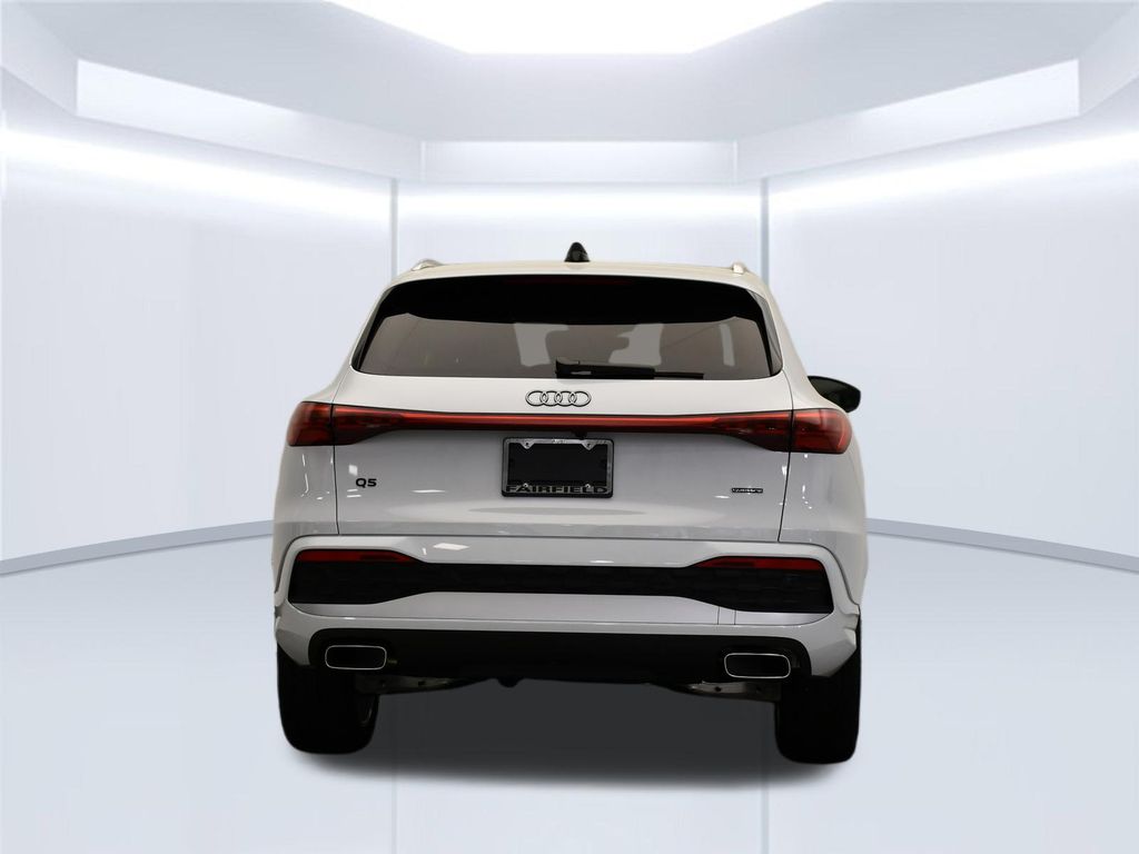 Thumbnail: 2025 Audi Q5 - 4