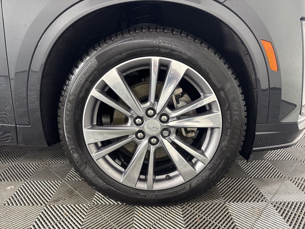 Thumbnail: 2020 Cadillac XT6 - 12