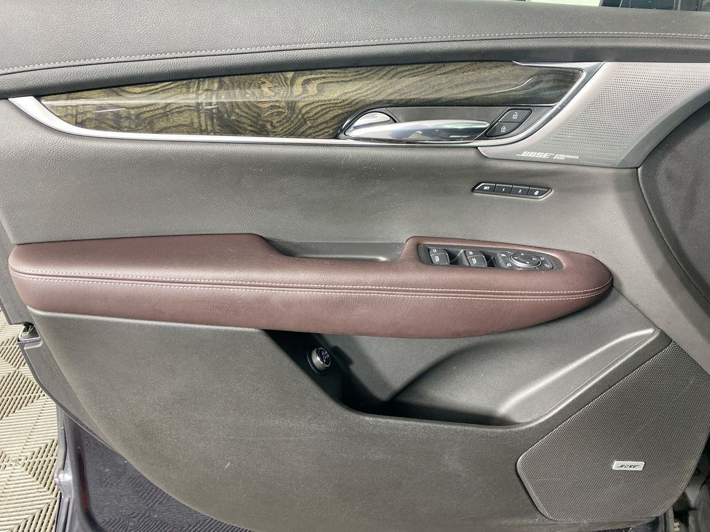 2021 Cadillac XT6 Premium Luxury 22