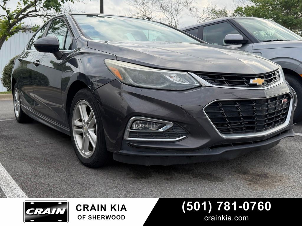 2017 Chevrolet Cruze LT Sedan FWD
