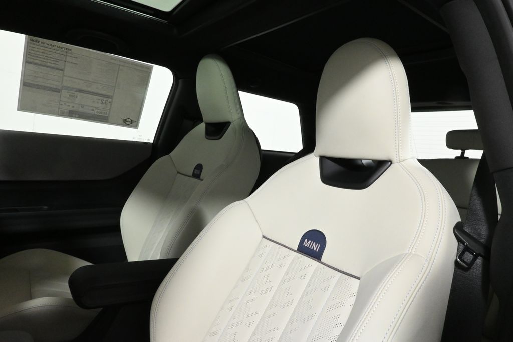 Thumbnail: 2025 MINI Cooper - 16