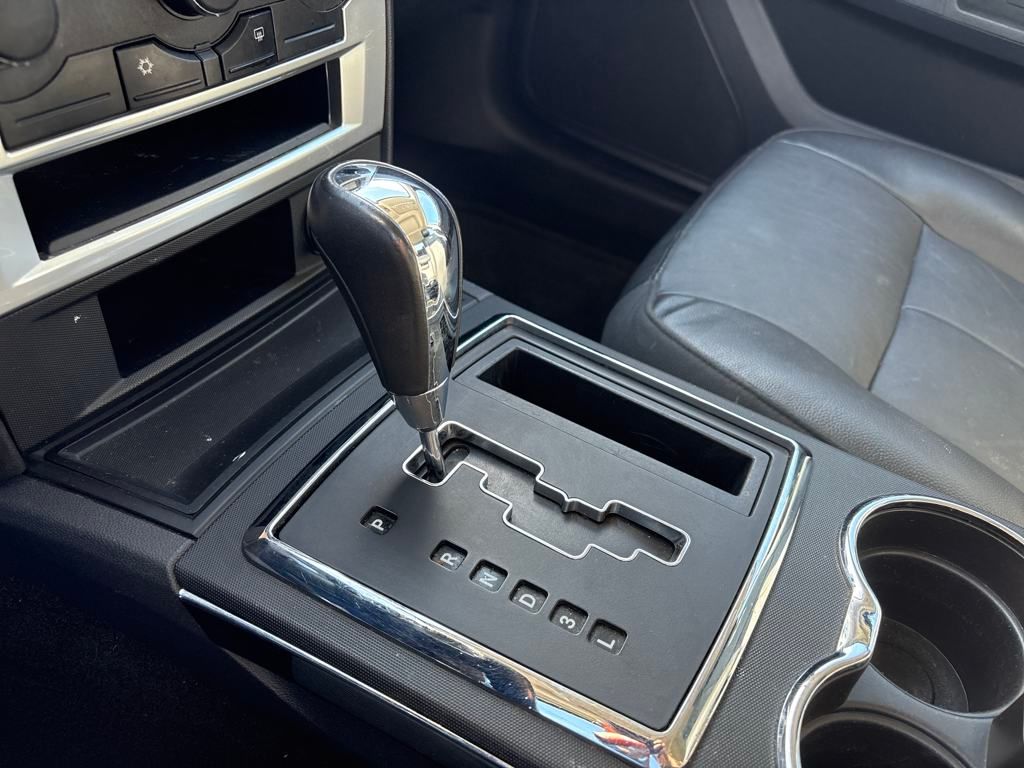 2008 Cool Vanilla Clearcoat Chrysler 300 Dub Edition RWD Sedan