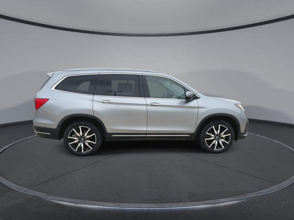 Thumbnail: 2019 Honda Pilot - 9