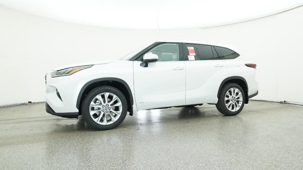 Thumbnail: 2025 Toyota Highlander - 25