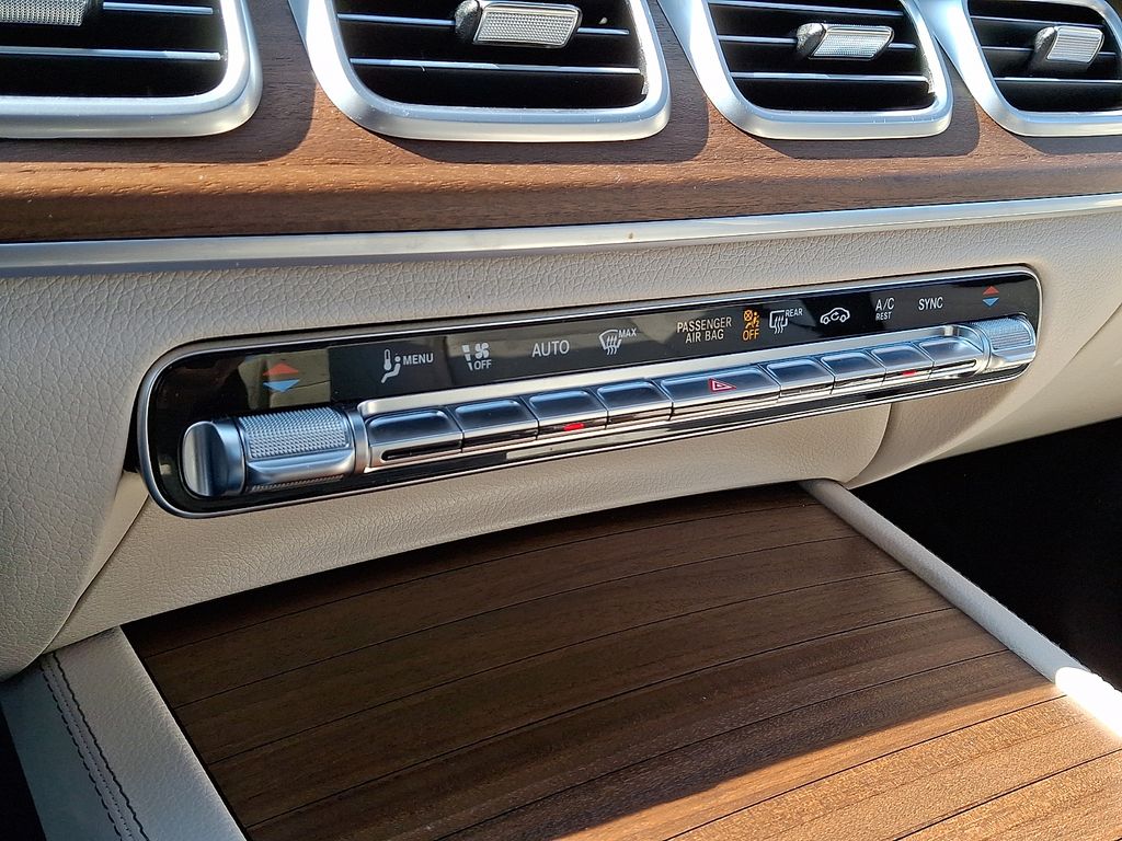 Thumbnail: 2024 Mercedes-Benz GLE - 15