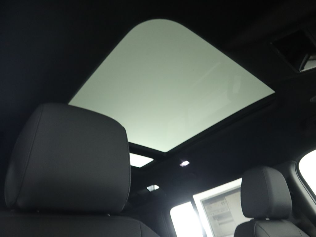 Thumbnail: 2026 Land Rover Defender - 18