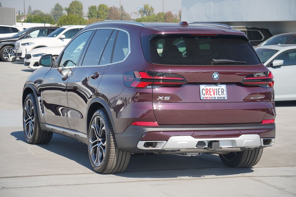 2025 BMW X5 xDrive50e 8