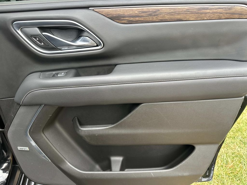 Thumbnail: 2021 Chevrolet Suburban - 22