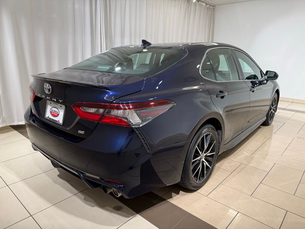 2022 Toyota Camry SE 5