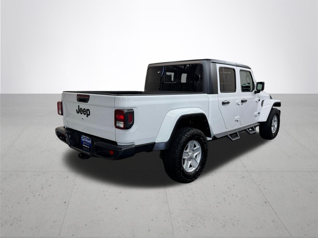2022 Jeep Gladiator Sport