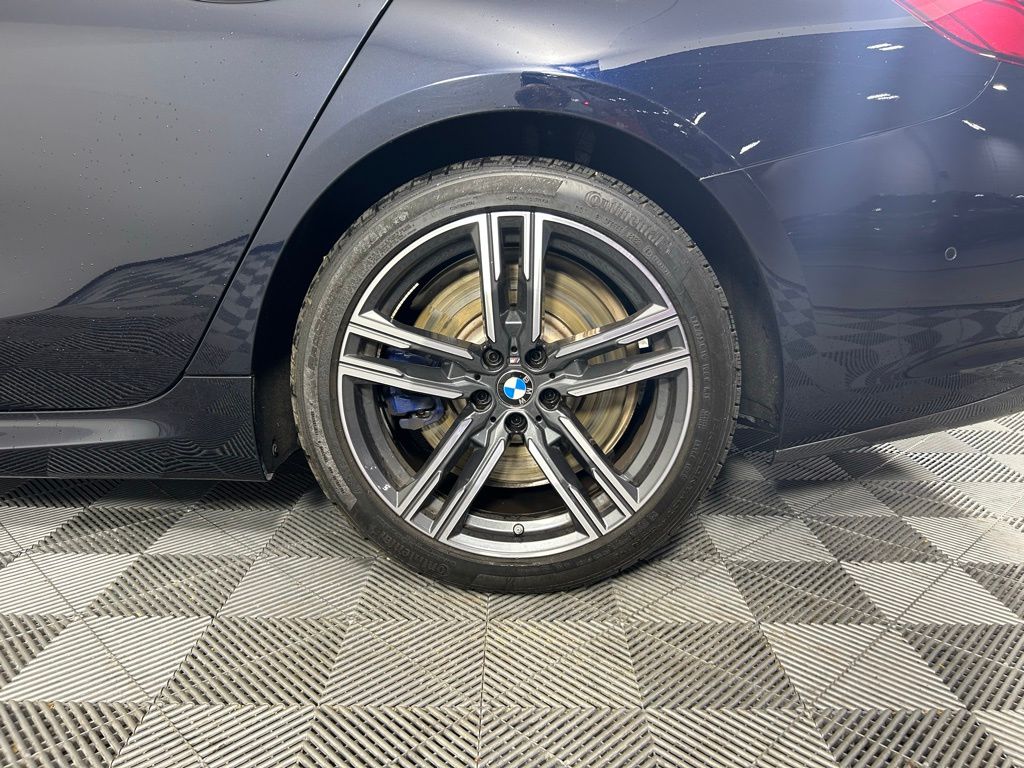 Thumbnail: 2023 BMW 8 Series - 10