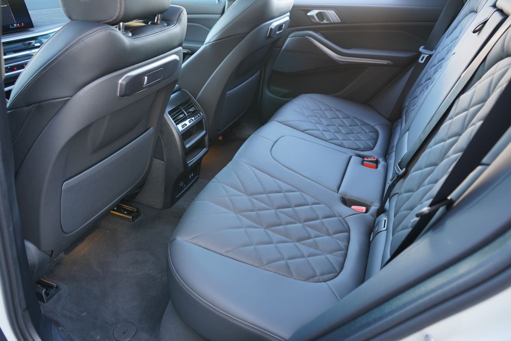 Thumbnail: 2026 BMW X5 - 19