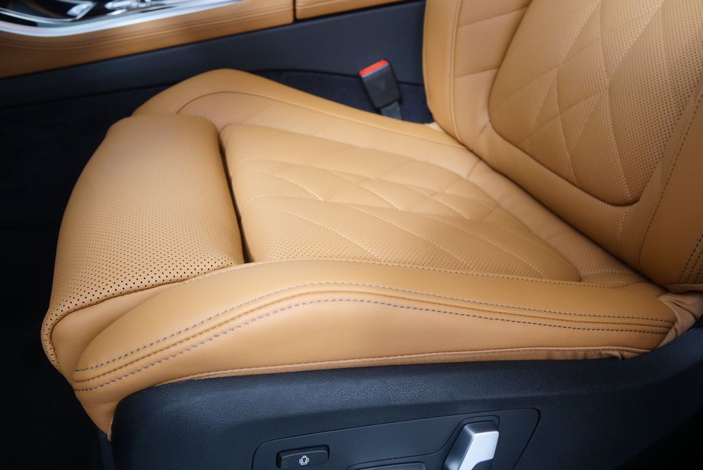 Thumbnail: 2026 BMW X5 - 10