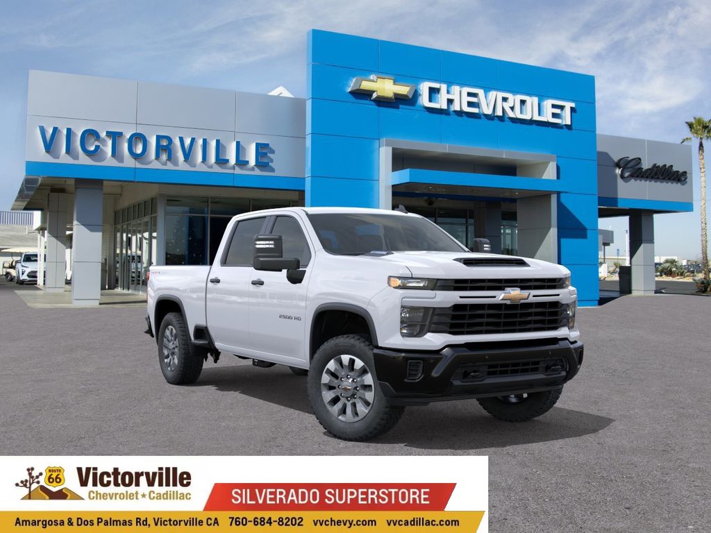 Summit White 2026 Chevrolet Silverado 2500HD Pickup Truck Four-Wheel Drive Automatic