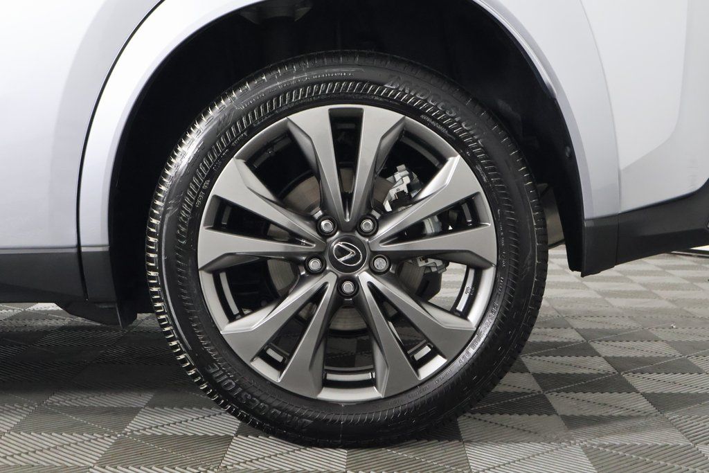 Thumbnail: 2025 Lexus UX - 16