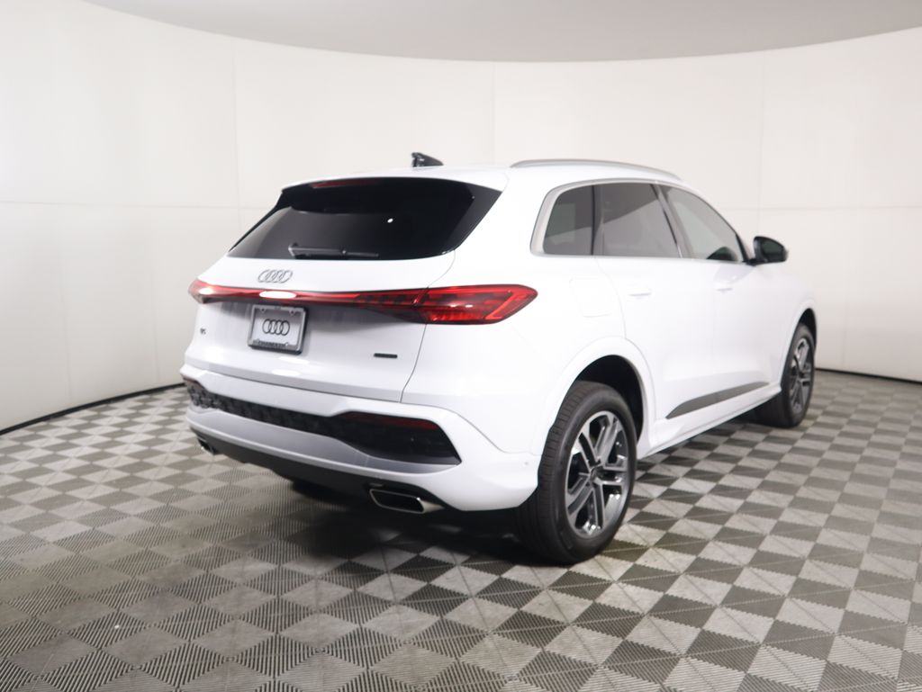 Thumbnail: 2025 Audi Q5 - 5