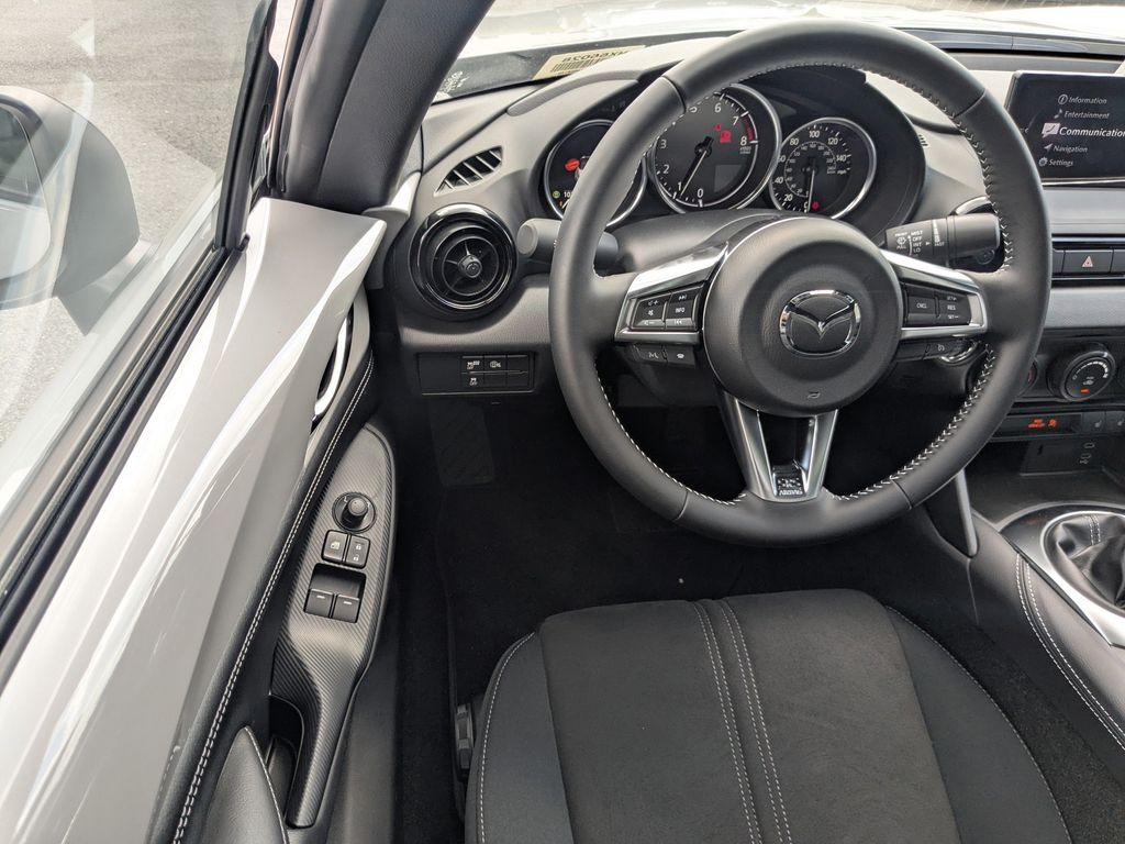2025 Mazda MX-5 Miata Club