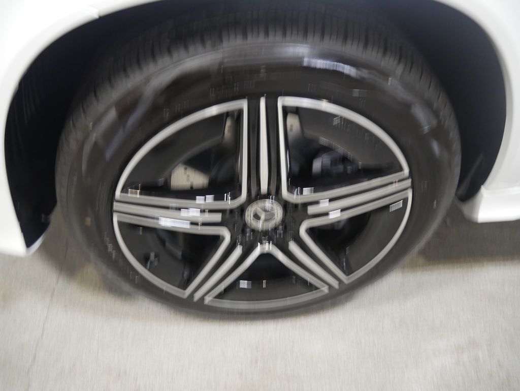 Thumbnail: 2026 Mercedes-Benz GLE - 10