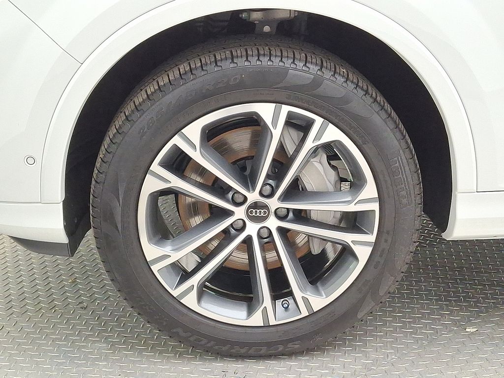 Thumbnail: 2025 Audi Q7 - 8